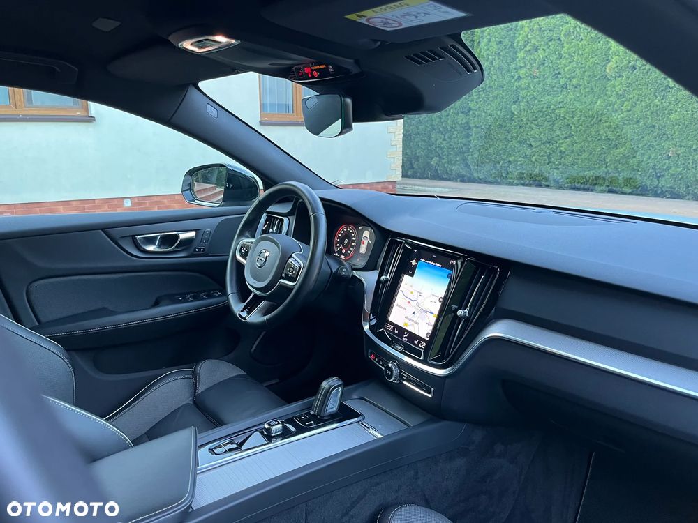 Volvo V60 B3 B Geartronic RDesign - 37