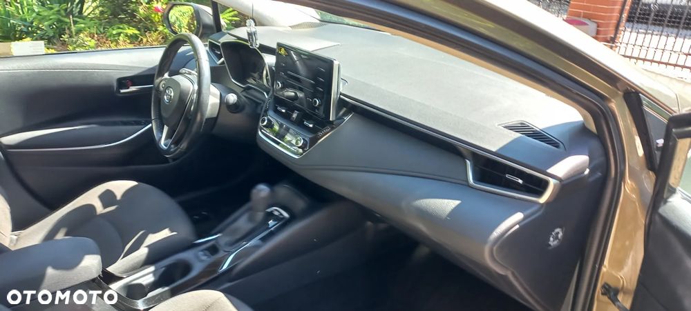 Toyota Corolla - 11