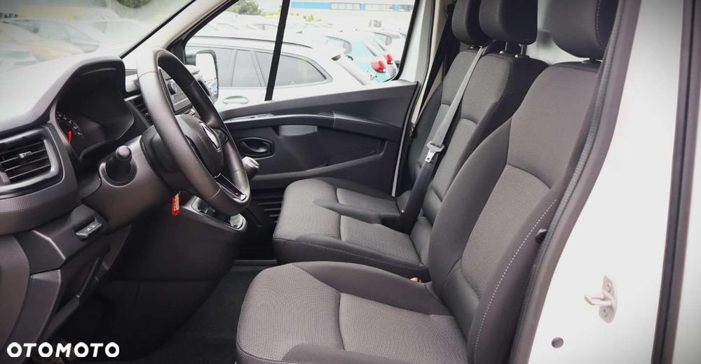 Renault Trafic - 17