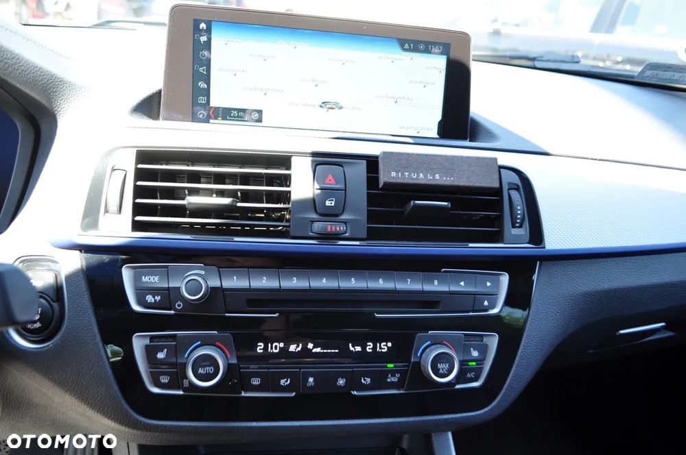 BMW Seria 1 - 23