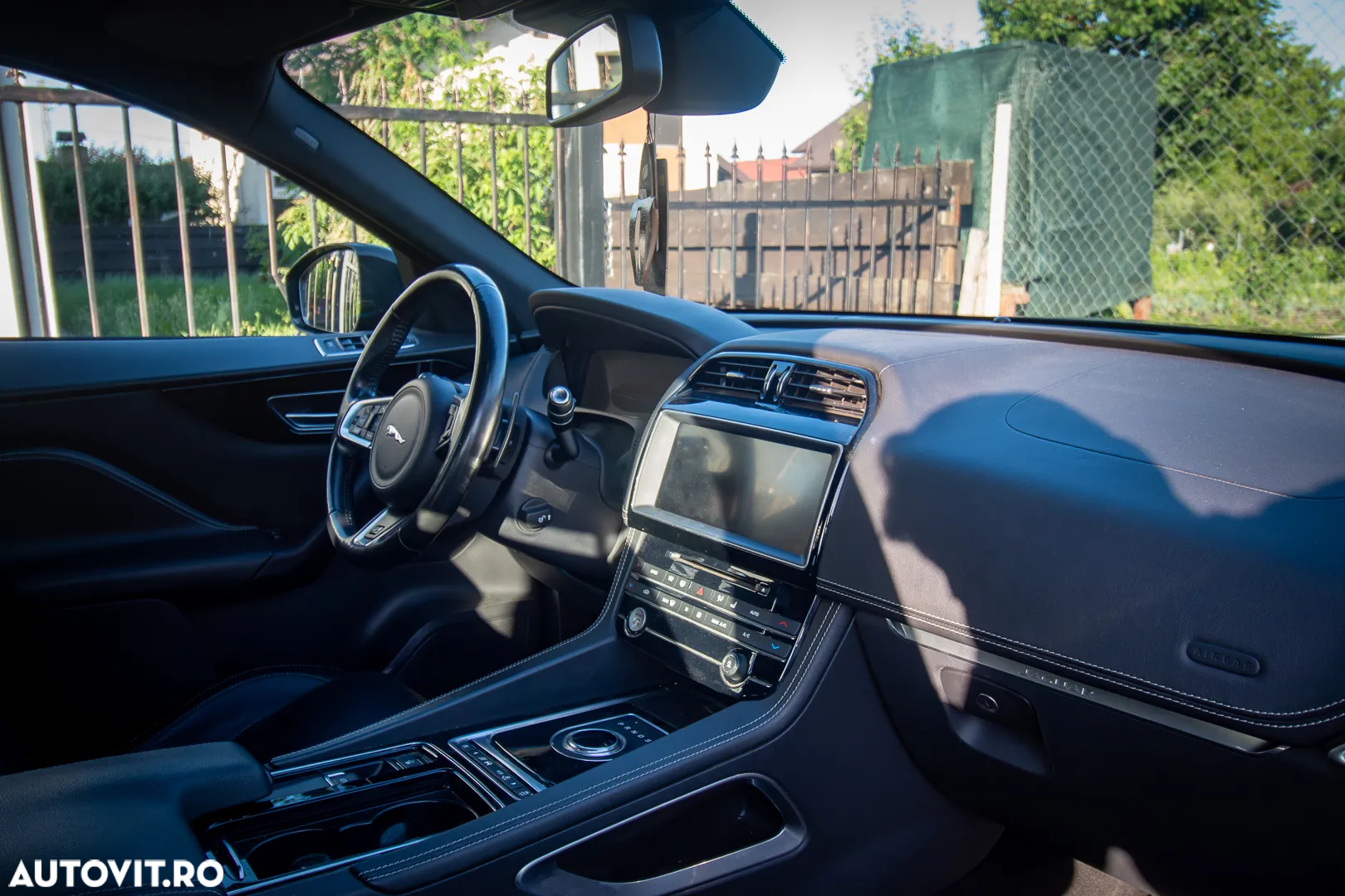 Jaguar F-Pace 20d AWD Aut. R-Sport - 23
