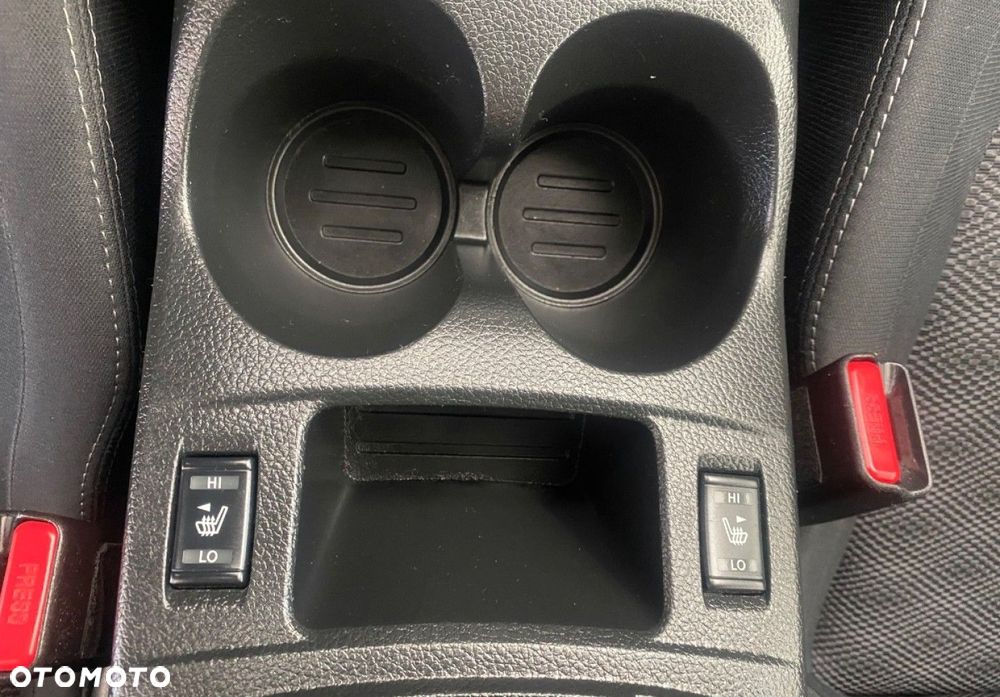 Nissan Qashqai - 12