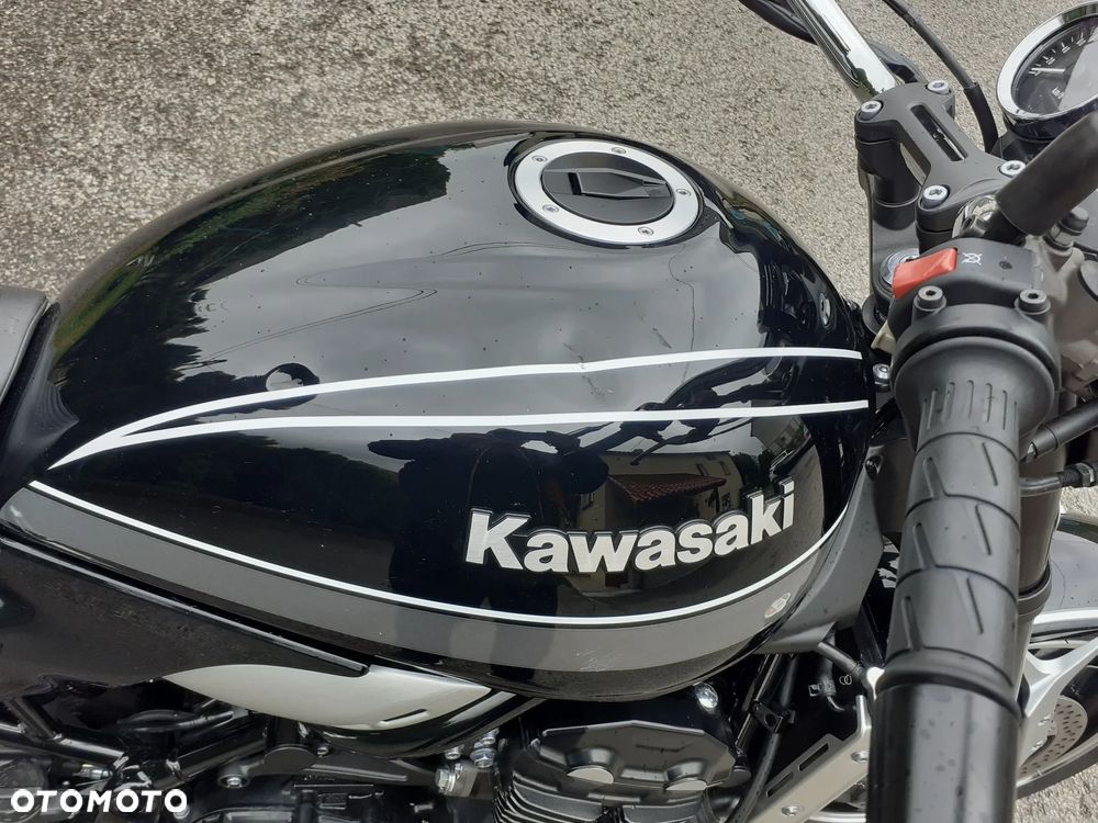 Kawasaki Z 900 RS - 4