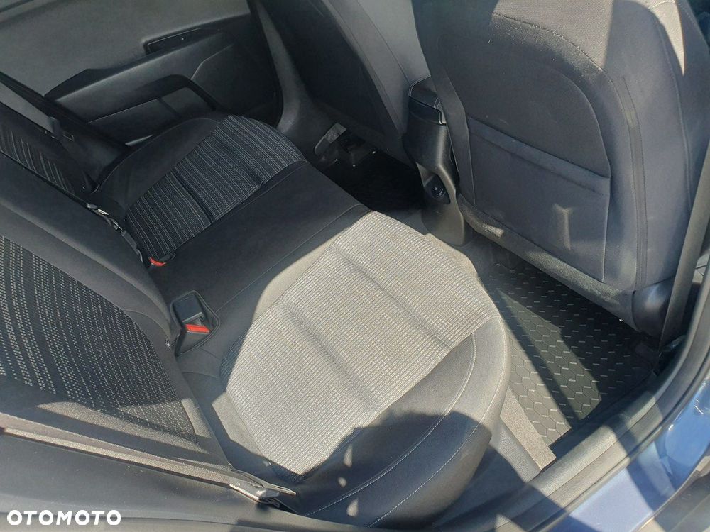 Kia Stonic - 24