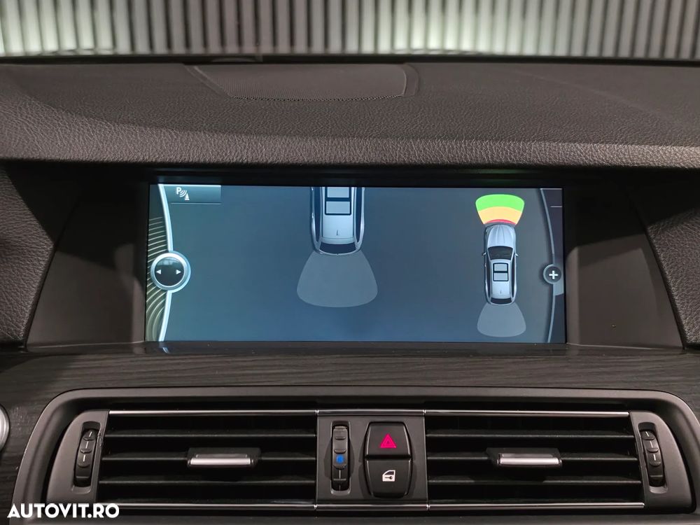 BMW Seria 5 520d Sport-Aut. - 14