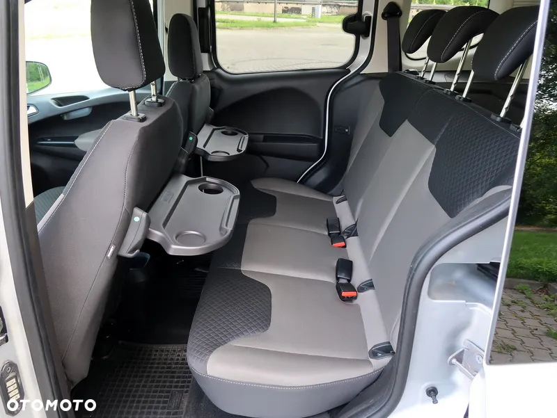 Ford Tourneo Courier 1.5 TDCi Titanium - 17