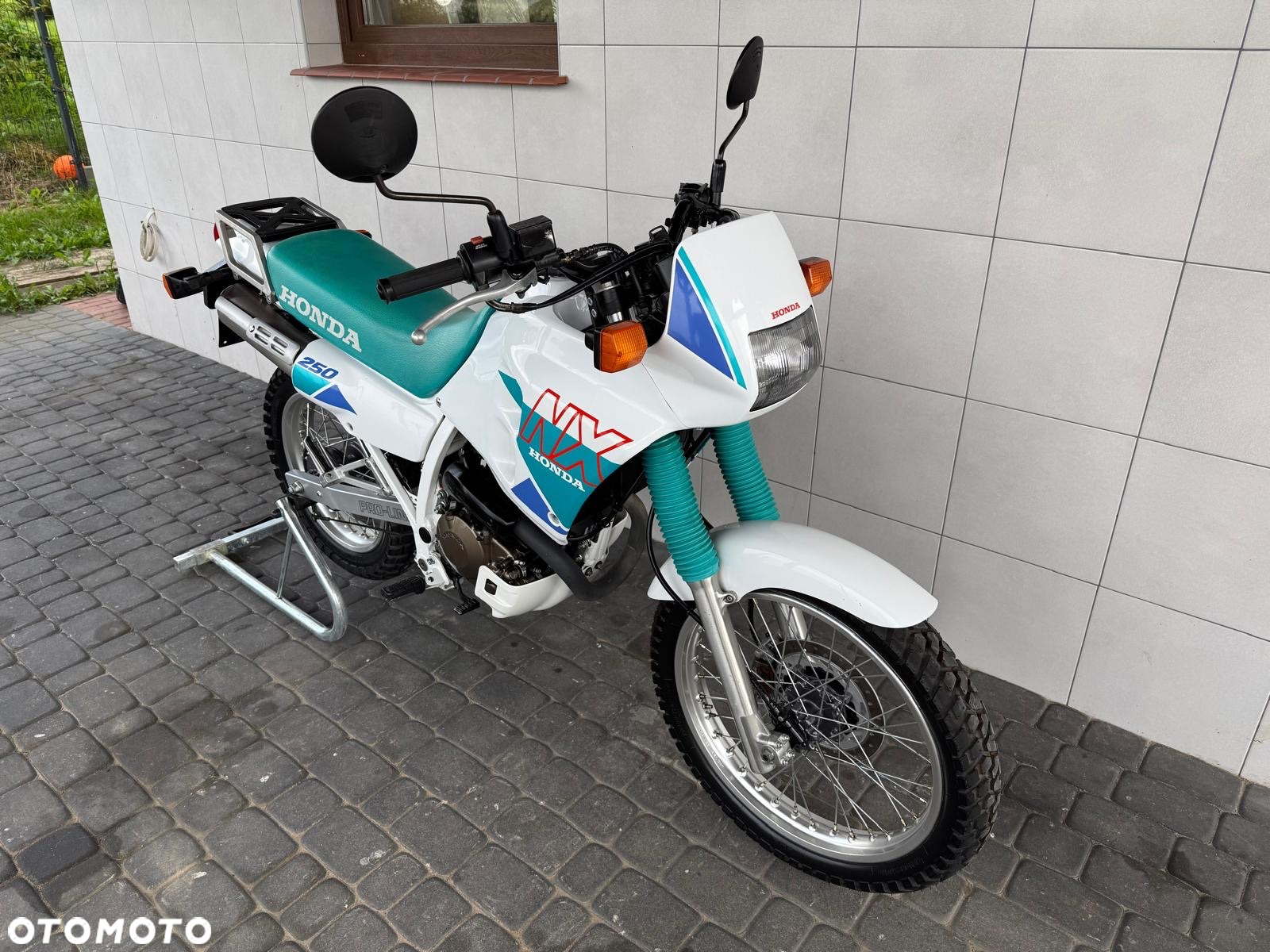 Honda NX