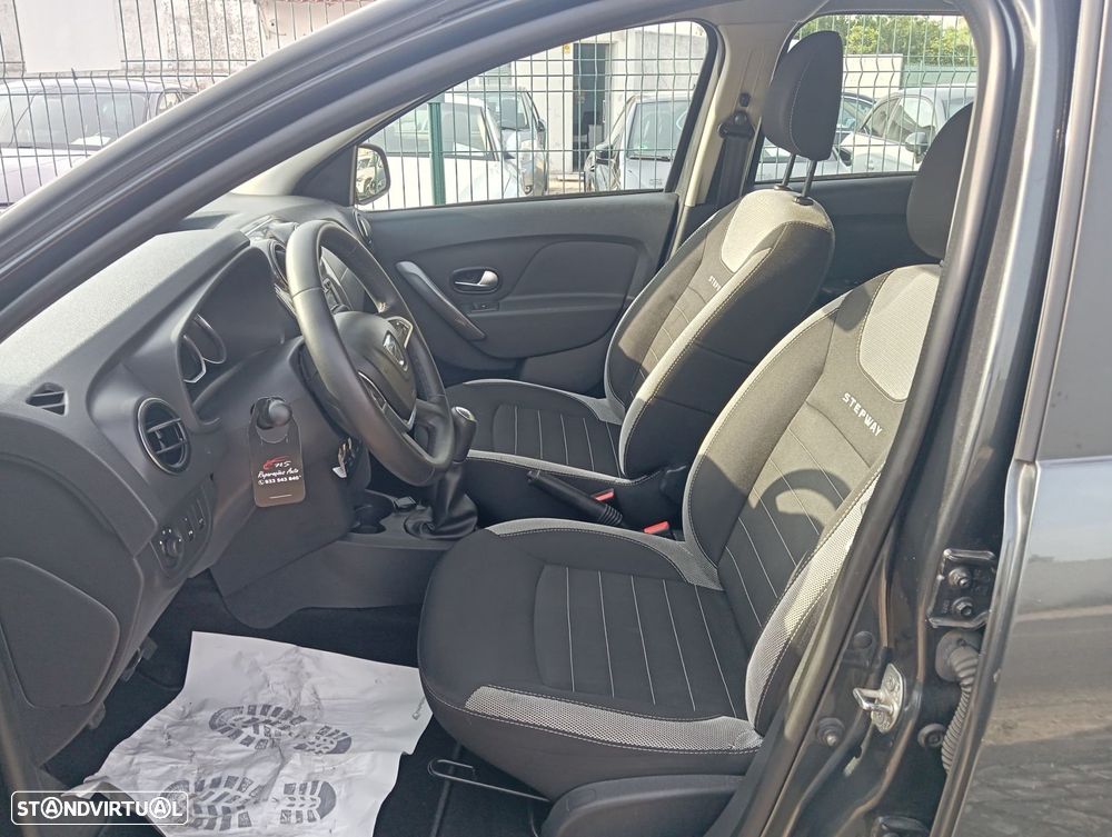 Dacia Logan MCV 0.9 TCe Stepway - 6