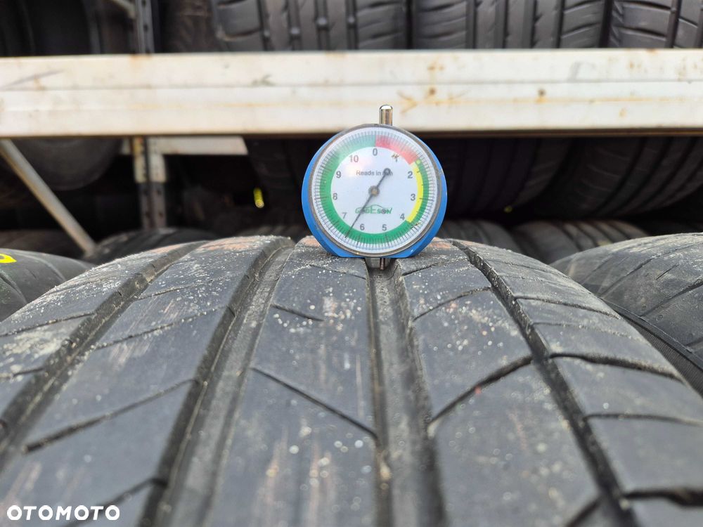 Kumho Ecsta HS52 235/55r17 103W Wzmocnienie XL Rant 2022r 6,5mm N4845 - 6