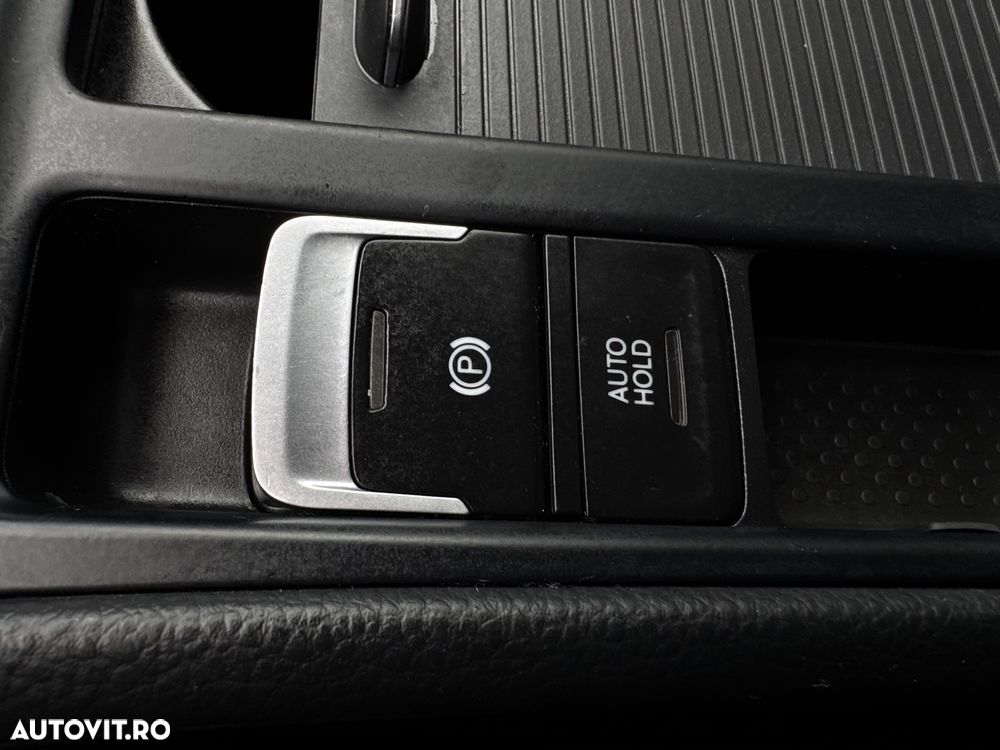 Volkswagen Golf - 16