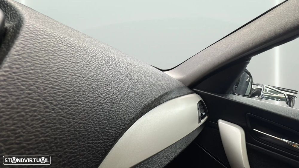 BMW 118 d Line Urban - 18