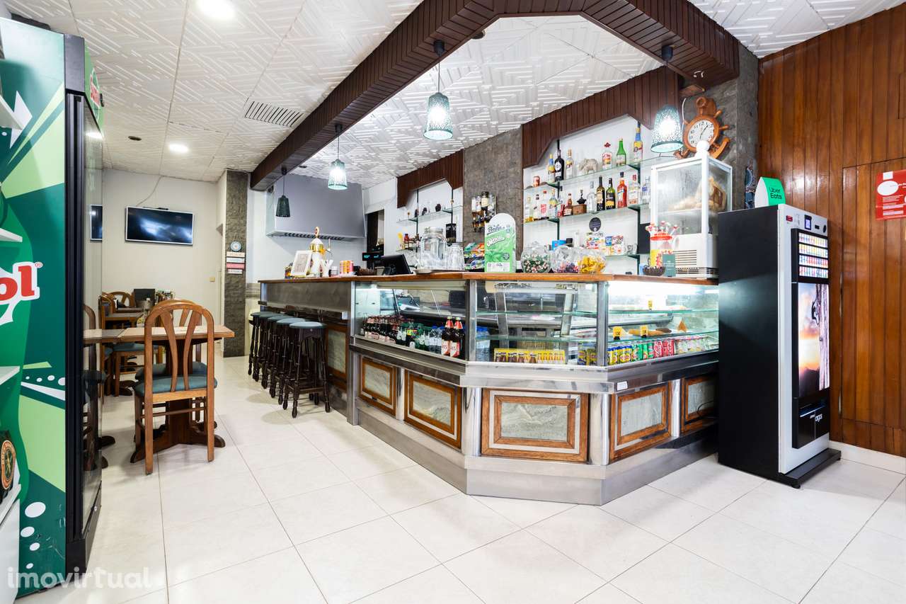 Paço de Arcos, Oeiras - Invista num Espaço Comercial /Café com Esplana - Grande imagem: 2/21