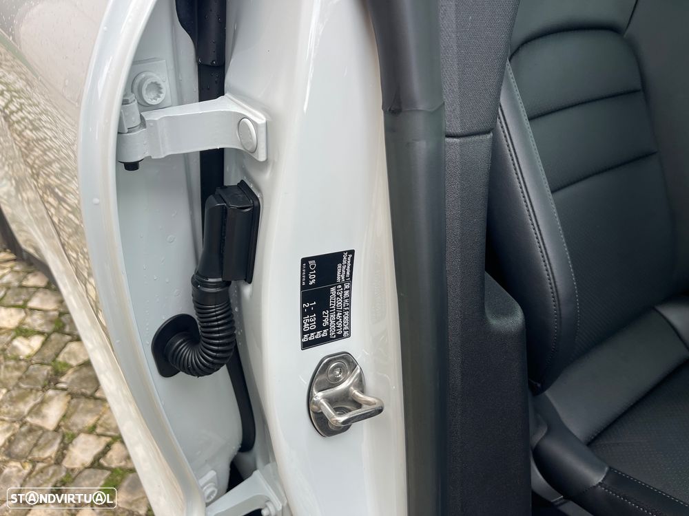 Porsche Taycan Standard - 16