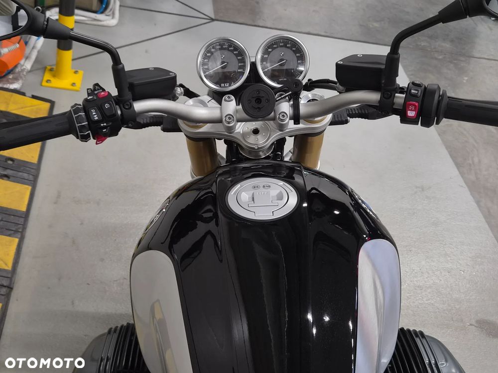 BMW R - 16