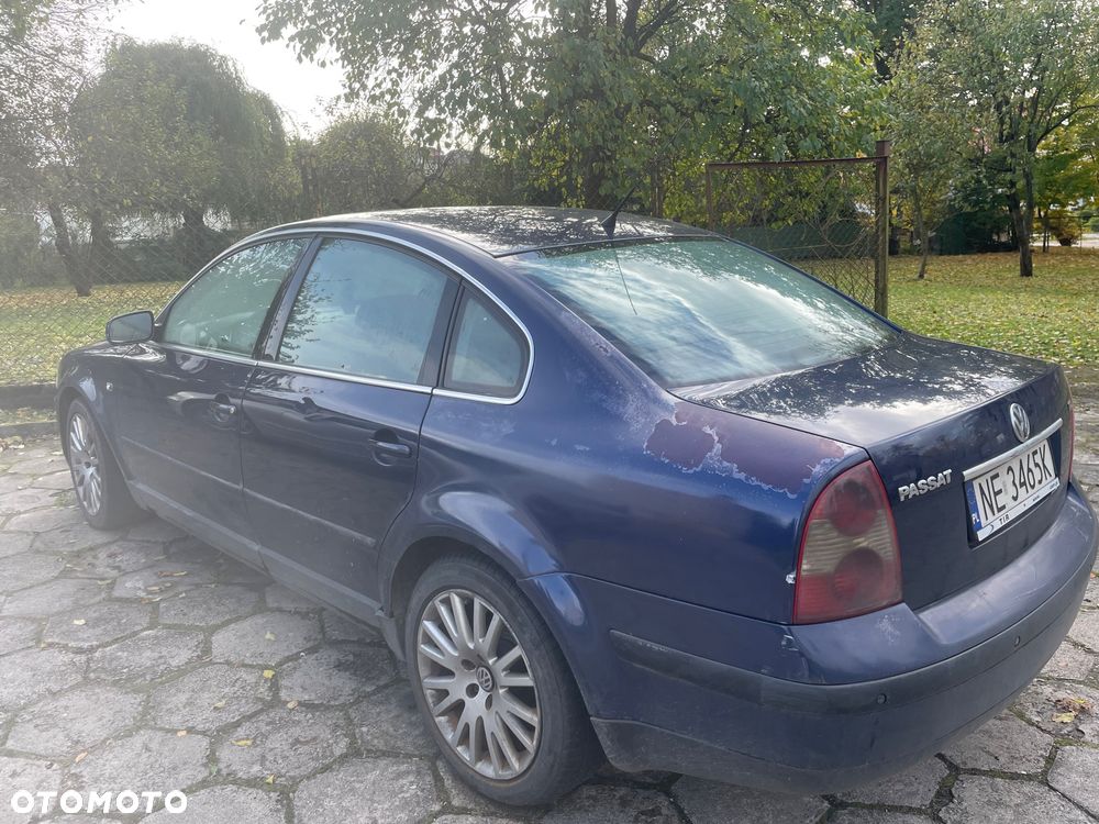 Volkswagen Passat 1.9 TDI Basis Tiptr - 3