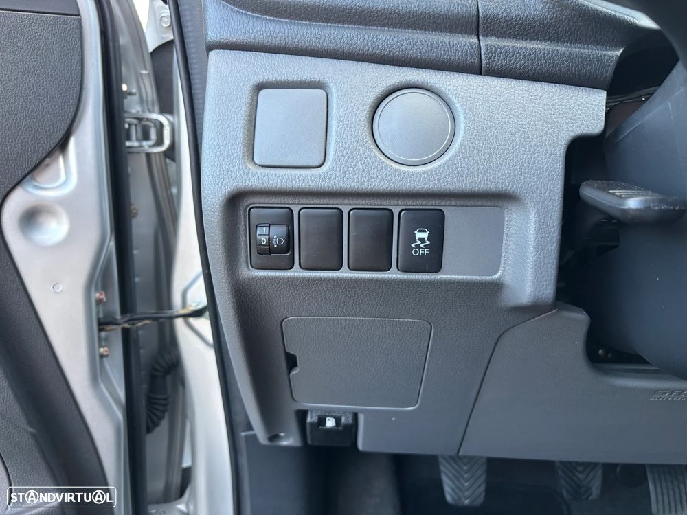 Mitsubishi L200 2.4 DI-D CD Invite 2WD - 12