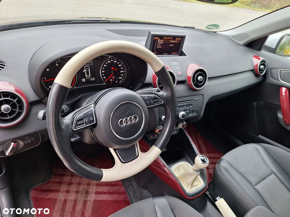 Audi A1 Sportback 1.6 TDI S line edition - 33