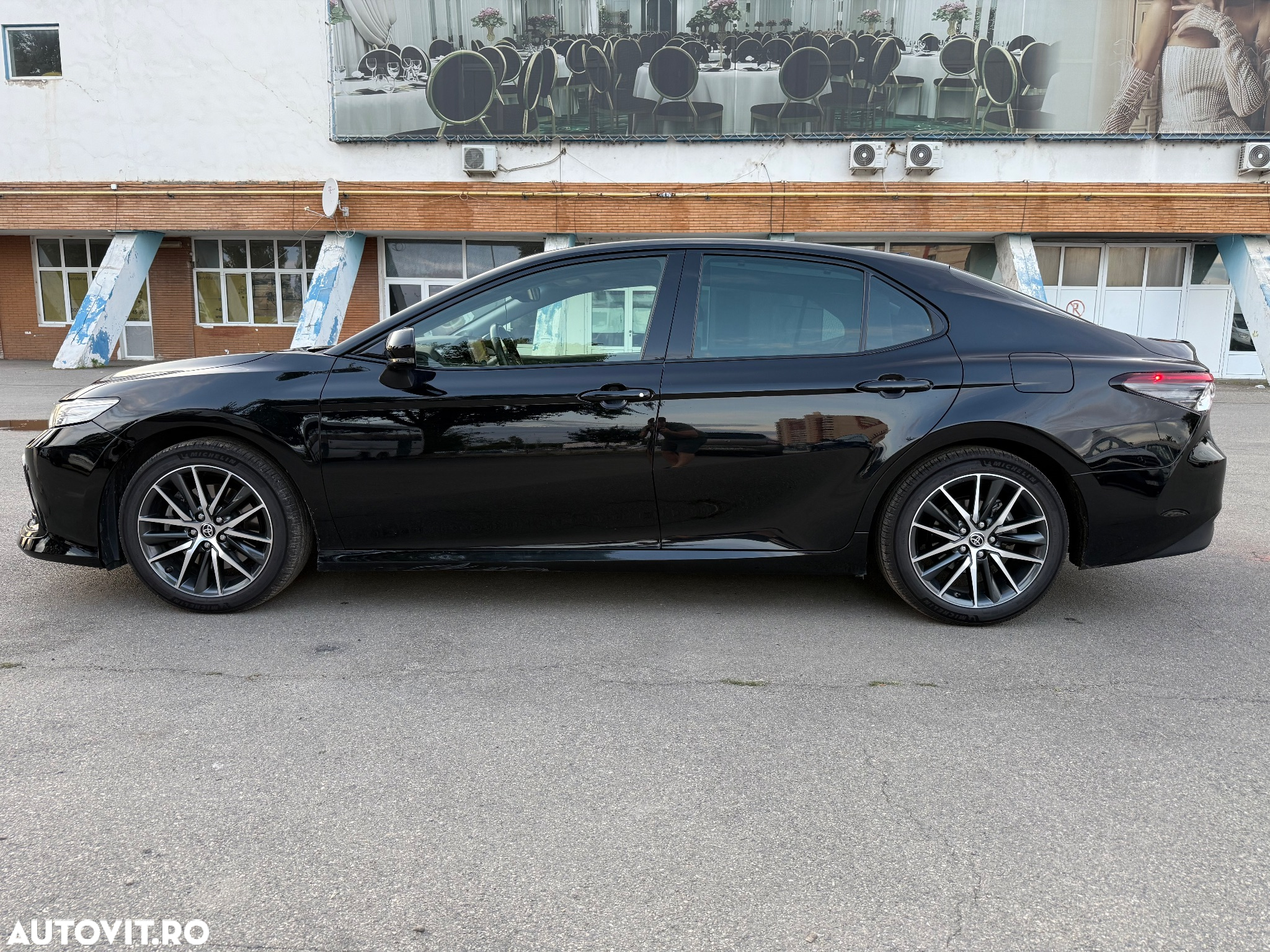Toyota Camry 2.5 Hybrid Exclusive - 8