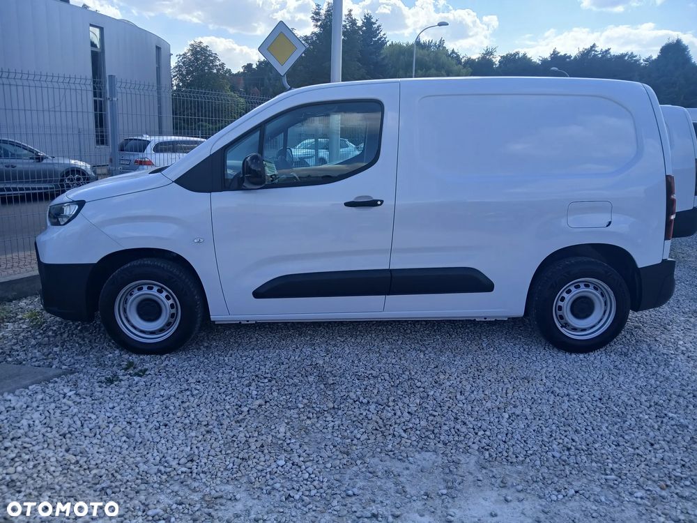 Toyota PROACE CITY LONG VAN z zabudową izotermiczną - 16
