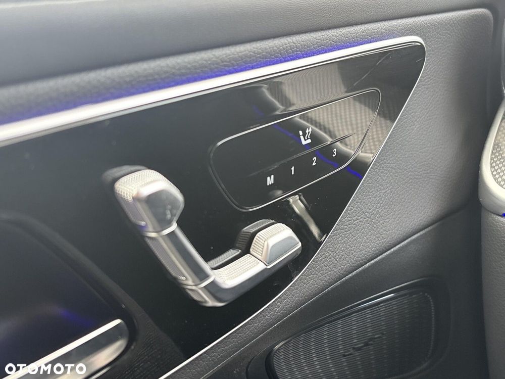 Mercedes-Benz GLC - 24