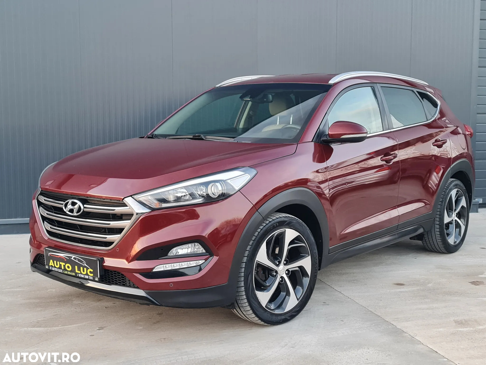 Hyundai Tucson blue 1.7 CRDi 2WD Passion Plus - 10
