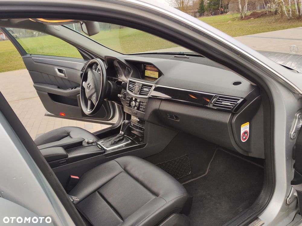 Mercedes-Benz Klasa E 200 CDI DPF BlueEFFICIENCY Automatik Avantgarde - 16