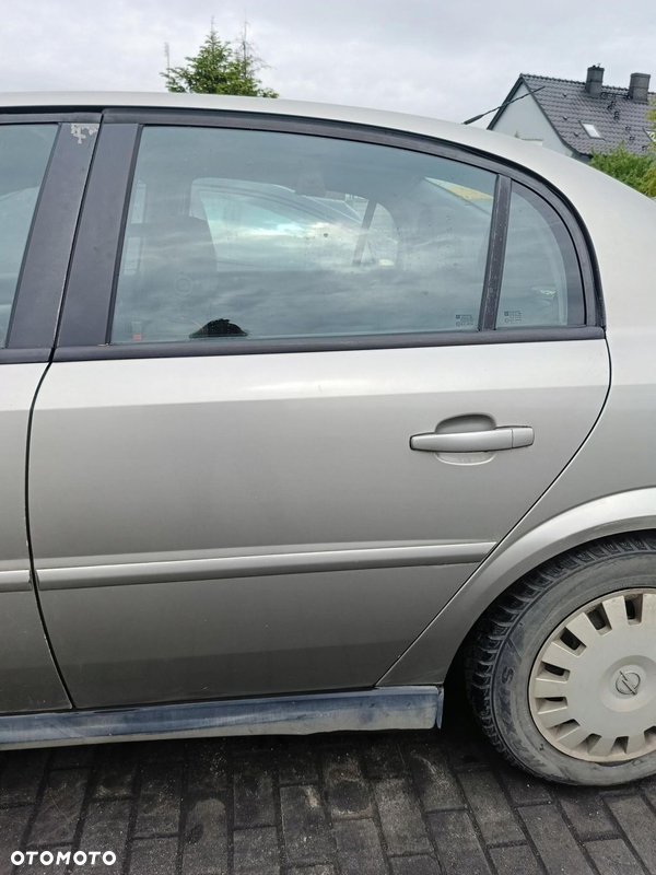 Opel Vectra C 02-06 DRZWI LEWE TYLNE TYŁ kod lakieru Z158