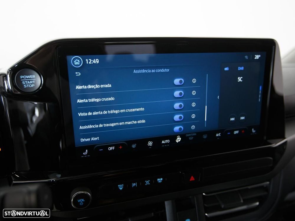 Ford Tourneo Custom 320 L1H1 VA Auto Titanium - 24