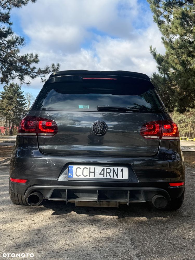 Volkswagen Golf 2.0 TSI GTI DSG - 3