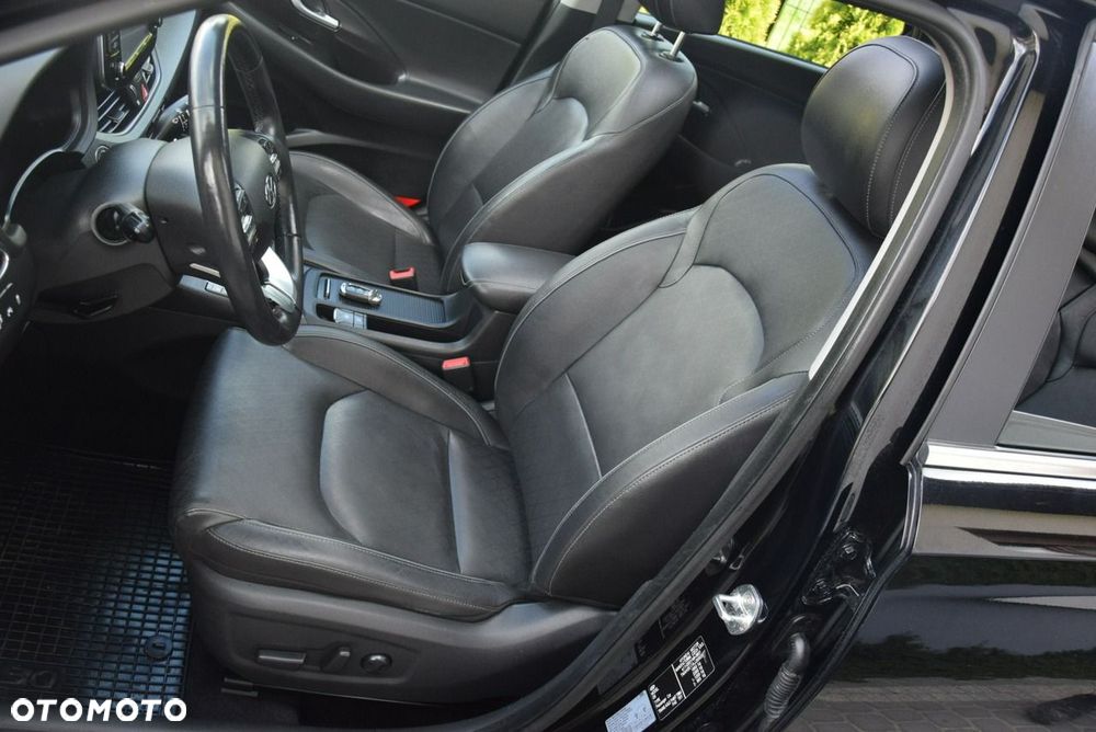Hyundai i30 1.6 D Premium - 34