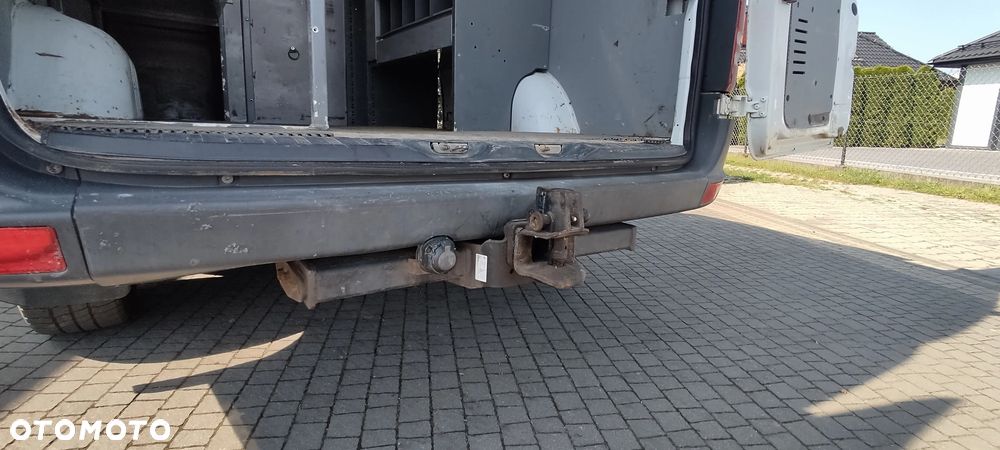 Mercedes-Benz Sprinter L2H2 - 11