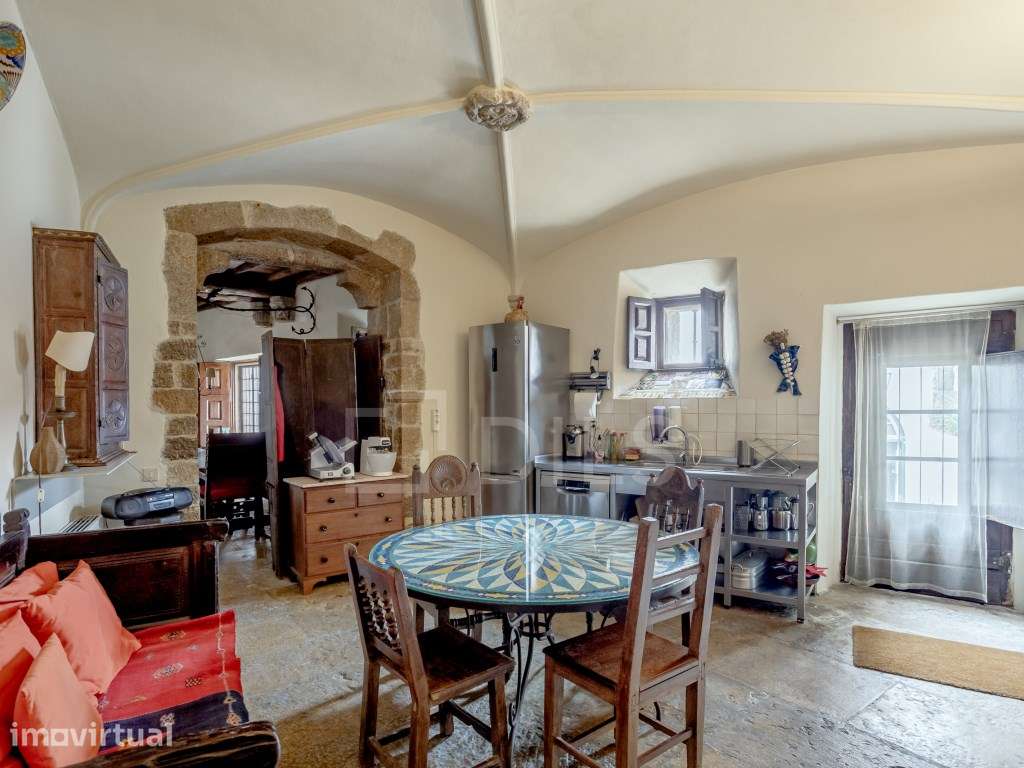 Moradia T5 Óbidos com história, terraços e garagem - Grande imagem: 5/60