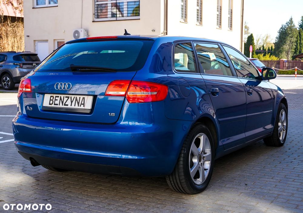 Audi A3 Sportback 1.6 Attraction - 4