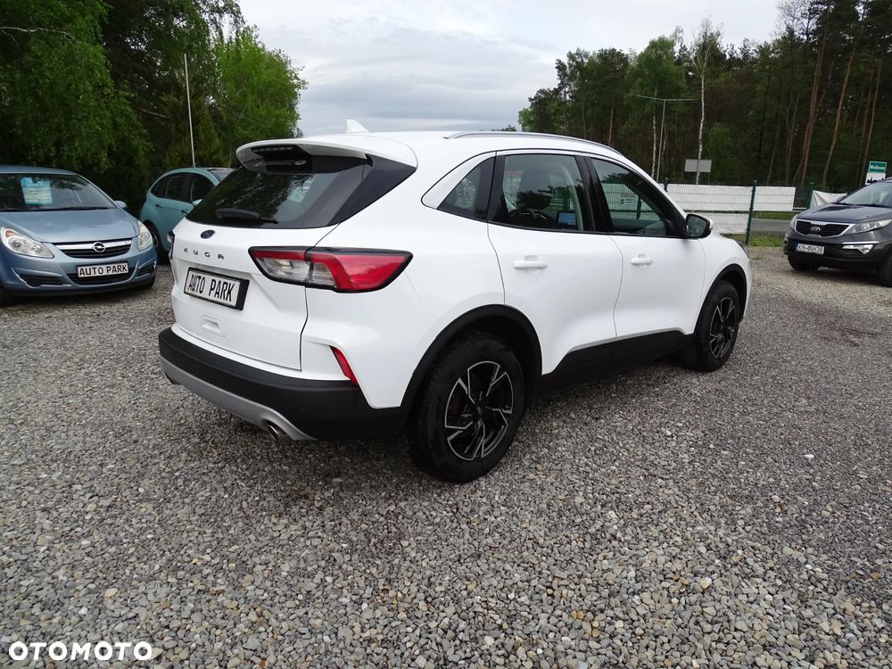 Ford Kuga - 11