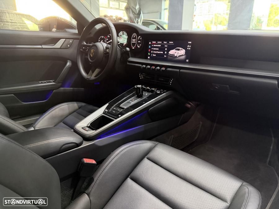 Porsche 911 (992) Carrera PDK - 24