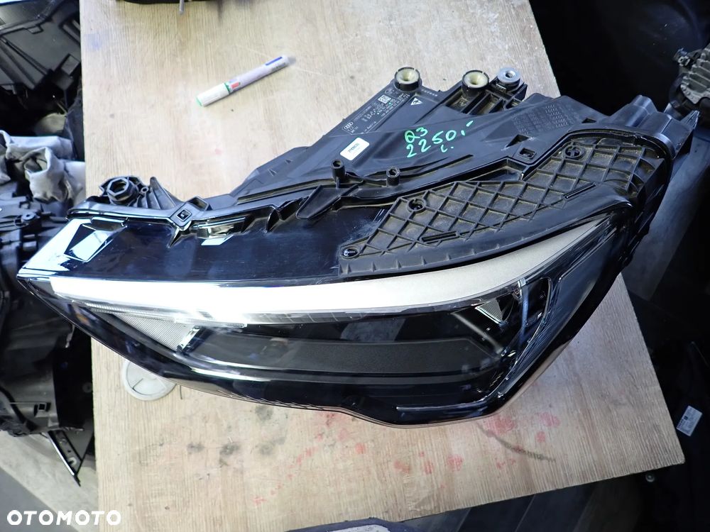 AUDI Q3 83A II FULL LED LAMPA PRZÓD LEWA EUROPA 83A941011 - 1