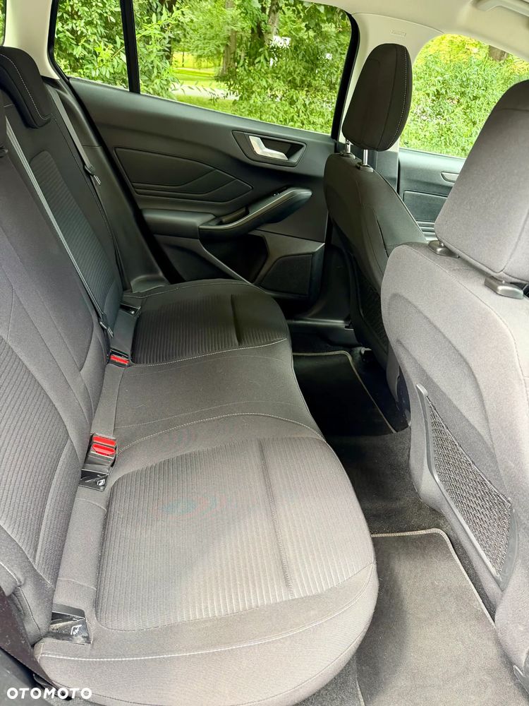 Ford Focus 1.5 EcoBoost Titanium Business - 5