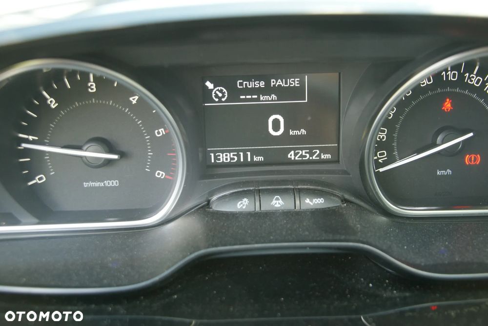 Peugeot 2008 1.6 BlueHDi Allure - 20