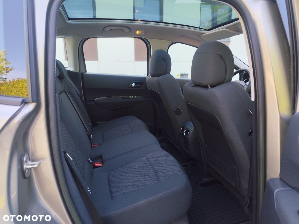 Peugeot 3008 - 8