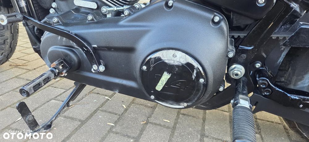 Harley-Davidson Softail Street Bob - 11