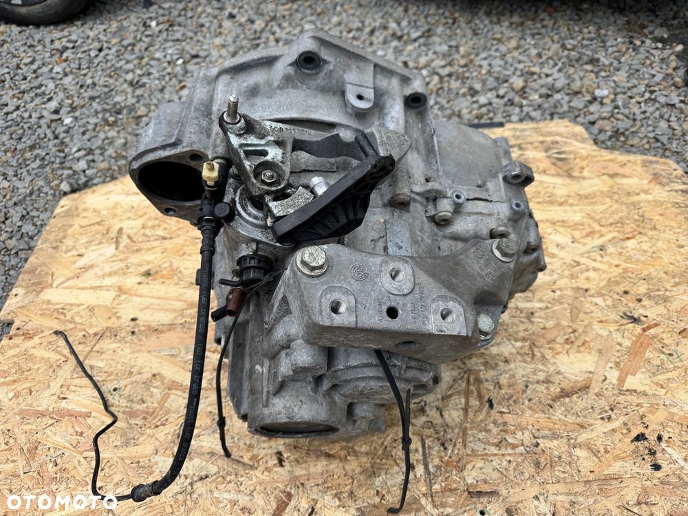 VW SKODA AUDI SEAT 2,0 TDI SKRZYNIA BIEGÓW PGT - 1