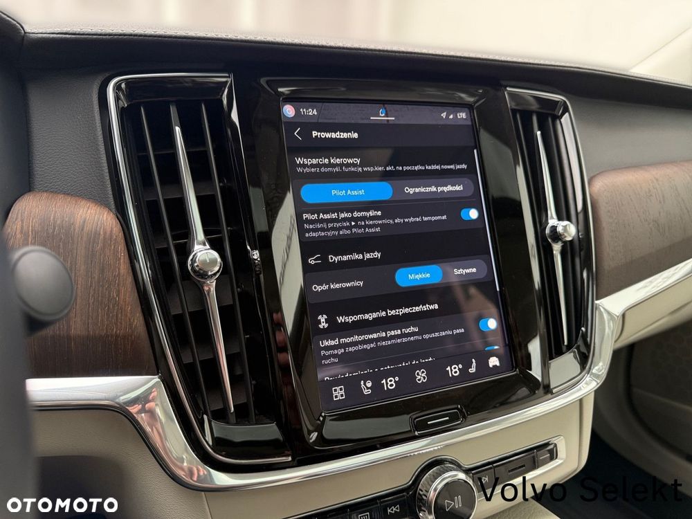 Volvo S90 - 25