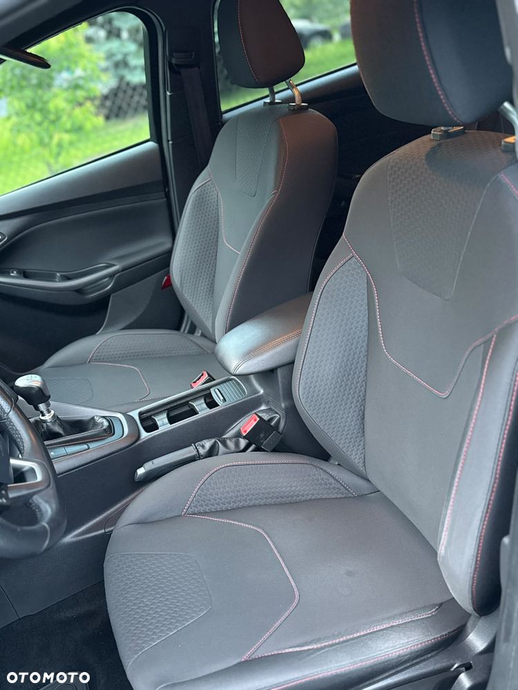 Ford Focus 1.5 EcoBoost ST-Line ASS - 10