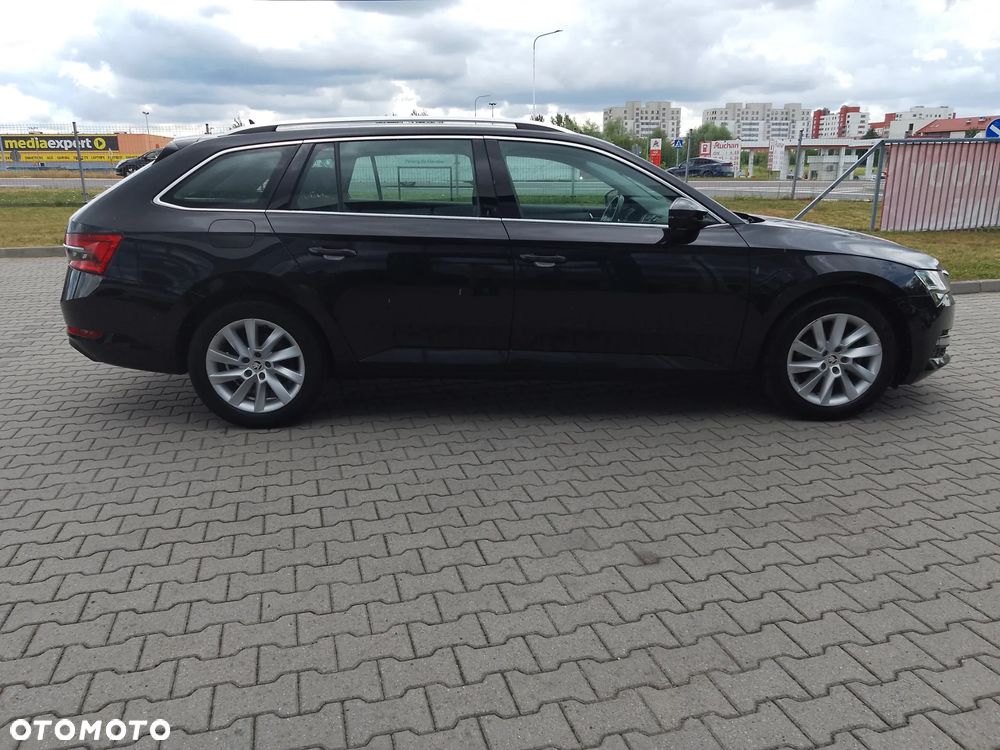 Skoda Superb 1.5 TSI Ambition DSG - 5