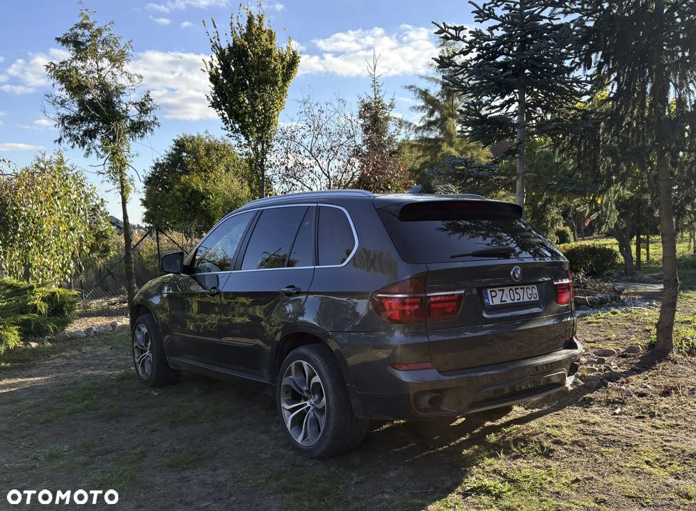BMW X5 2011 photo 2