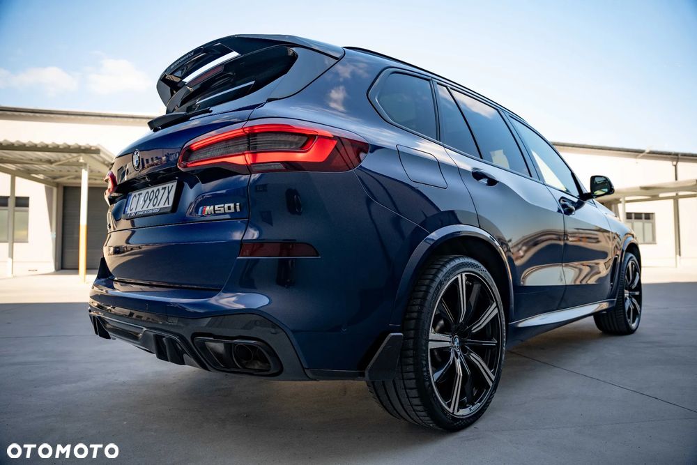 BMW X5 M50i - 8