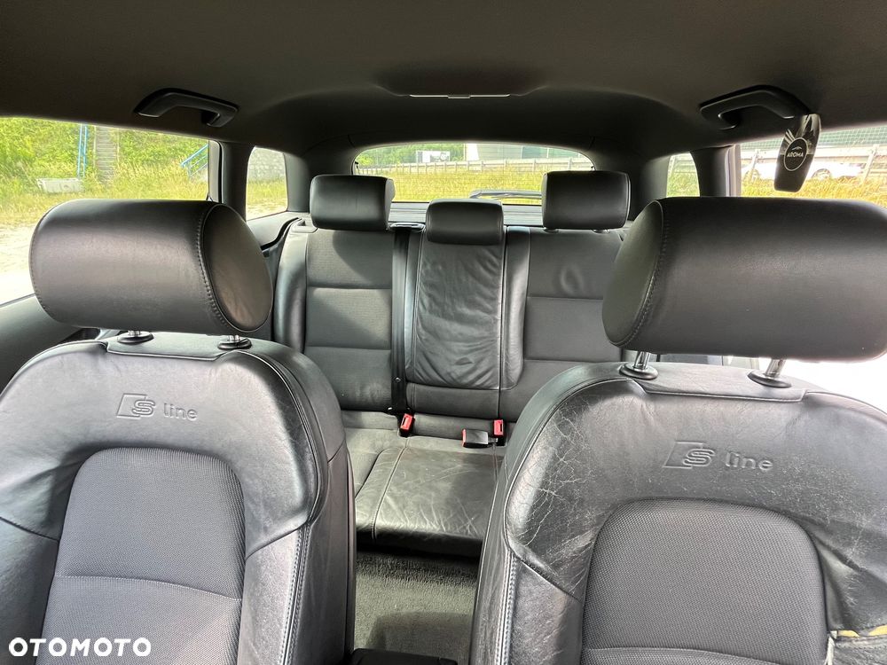Audi A3 Sportback 2.0 TDI DPF Ambiente - 12
