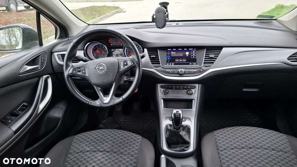 Opel Astra 1.2 T Edition S&S - 9