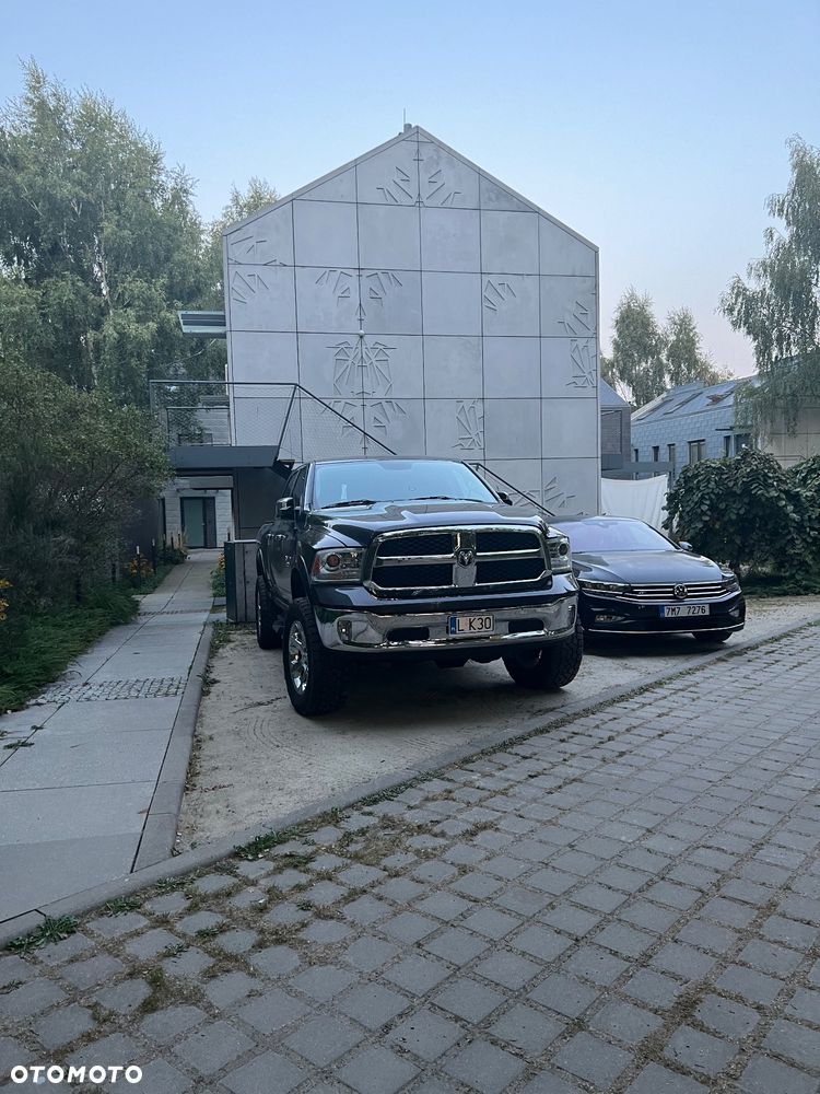 RAM 1500 5.7 Crew Cab Laramie - 23