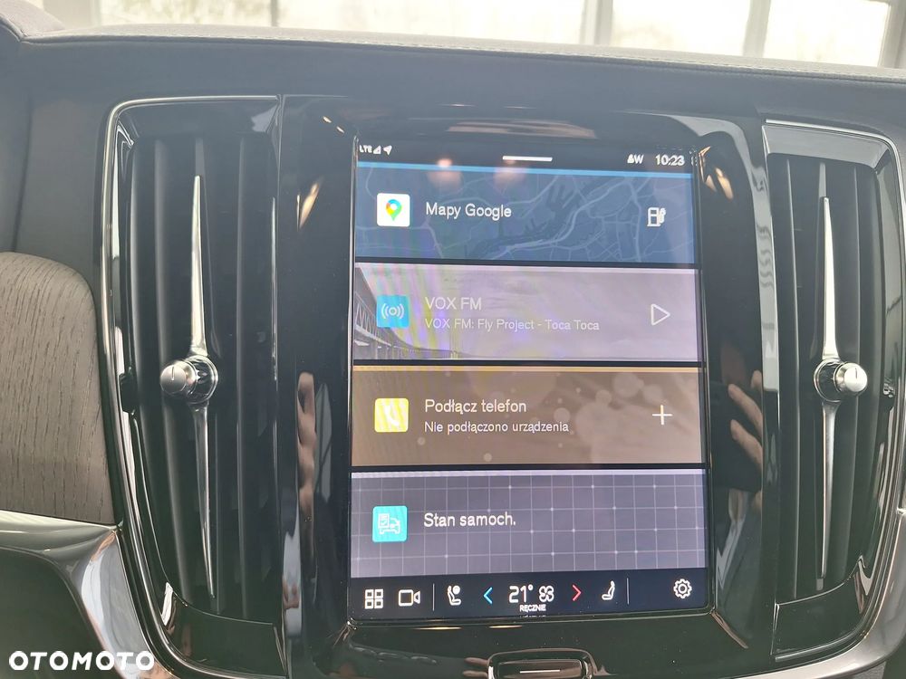 Volvo V90 T8 AWD Plug-In Hybrid Plus Dark - 16